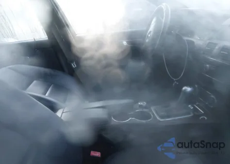 2010 Mercedes-Benz C 300 Luxury 4Matic/Sport 4Matic из США, поврежденный, VIN WDDGF8BB1AF491709